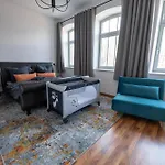 Fabrik68 - Ganzes Haus 3 Schlafzimmer 2 Baeder