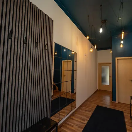 Fabrik68 - Ganzes Haus 3 Schlafzimmer 2 Baeder Peitz