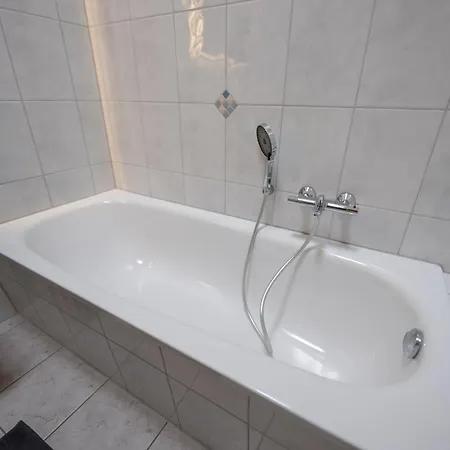 Fabrik68 - Ganzes Haus 3 Schlafzimmer 2 Baeder Διαμέρισμα Peitz