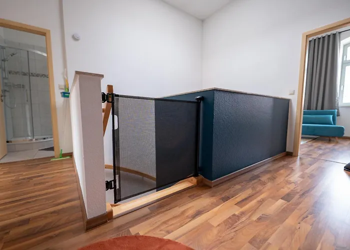 Fabrik68 - Ganzes Haus 3 Schlafzimmer 2 Baeder *