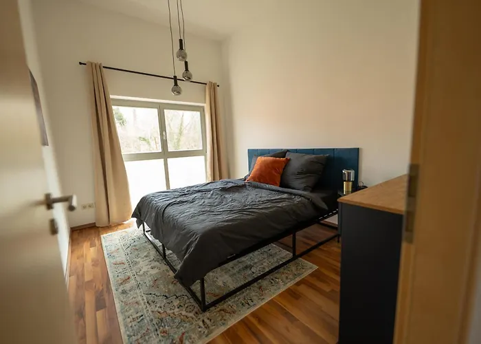 Fabrik68 - Ganzes Haus 3 Schlafzimmer 2 Baeder